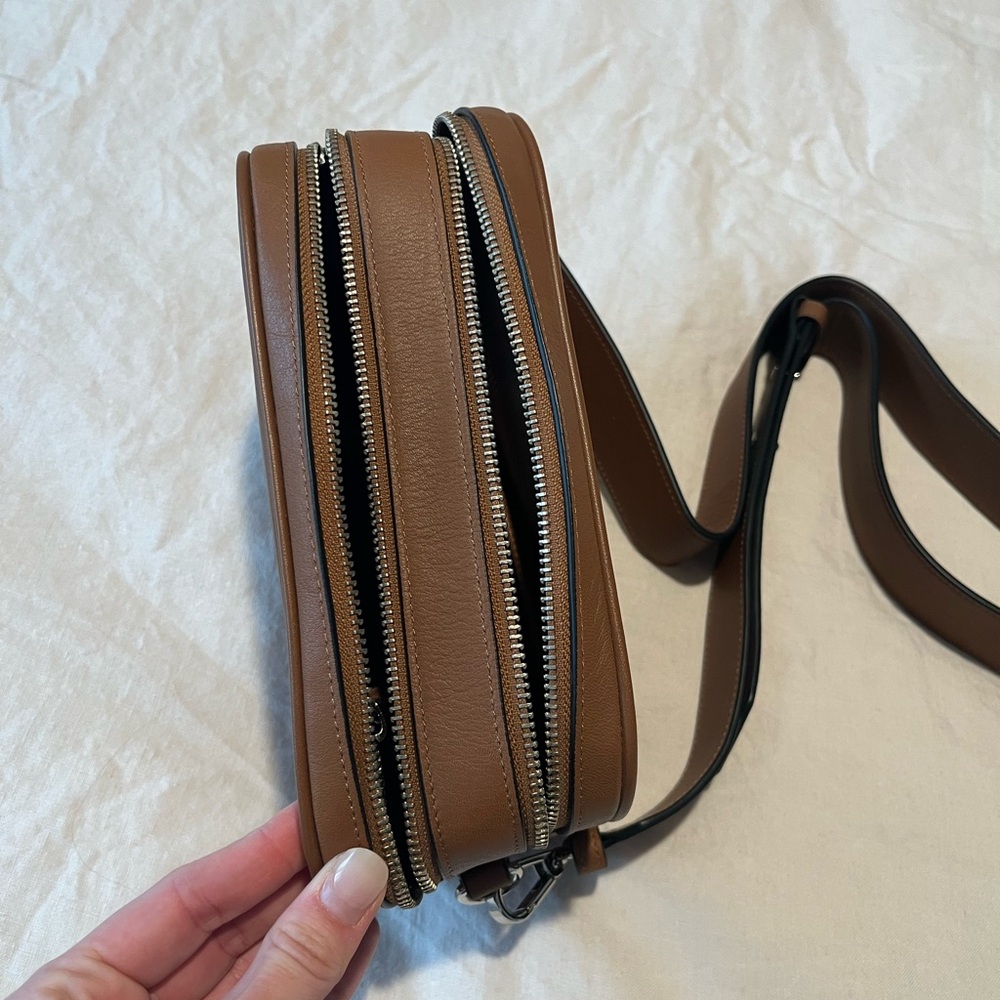 Leatherology Meadow Double Zip Camera Bag - Picture 5 of 6